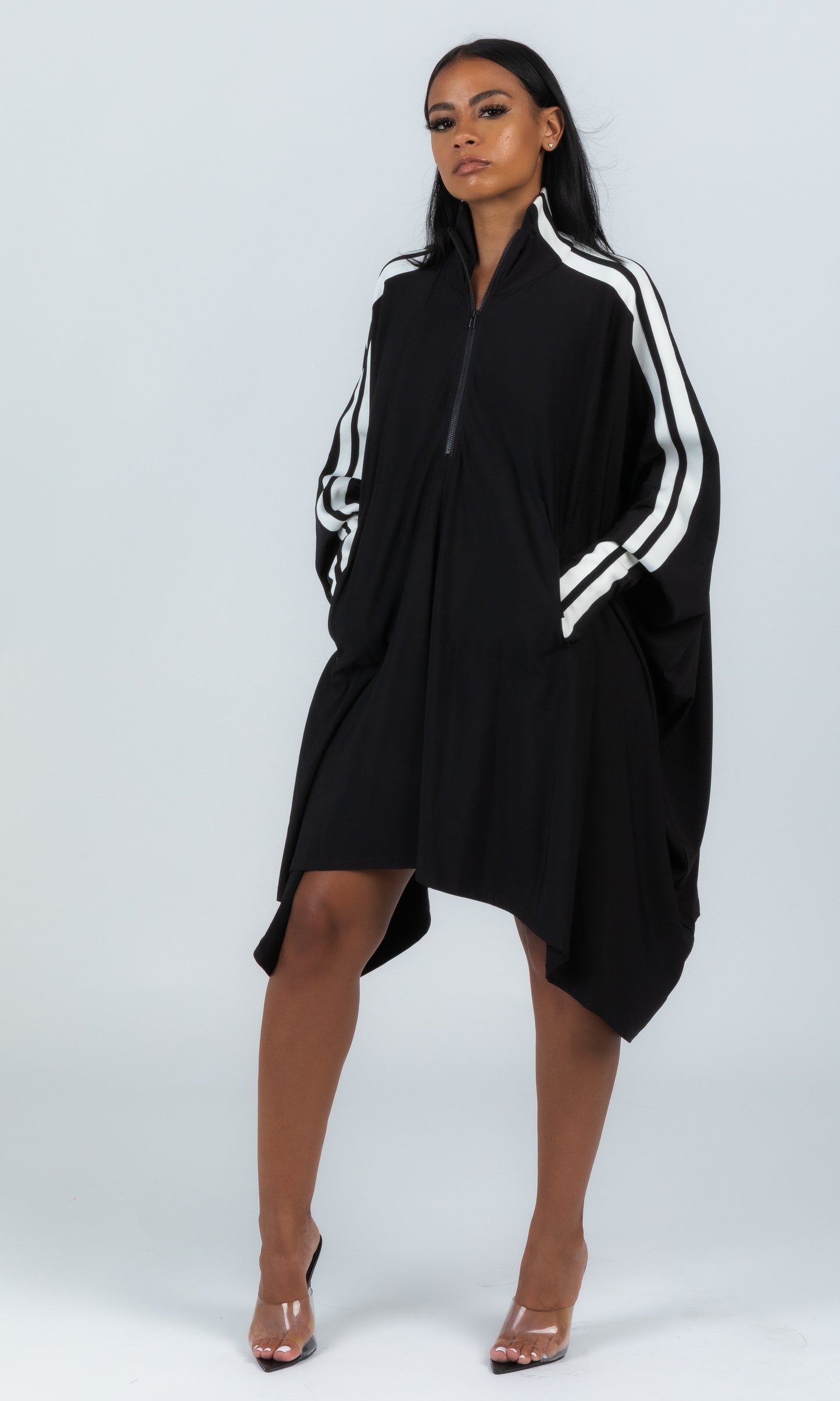 SPORTY STRIPED CAPE