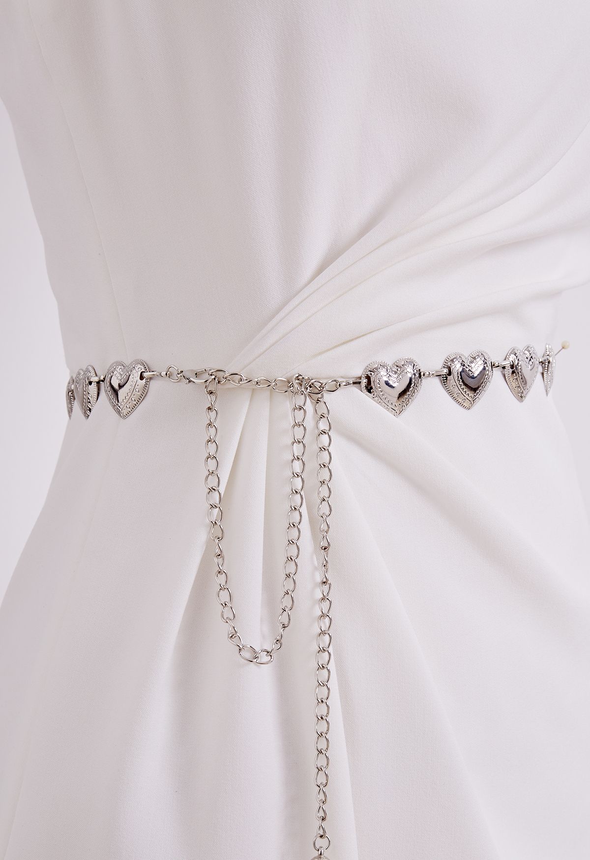 HEARTSTRING CHAIN BELT