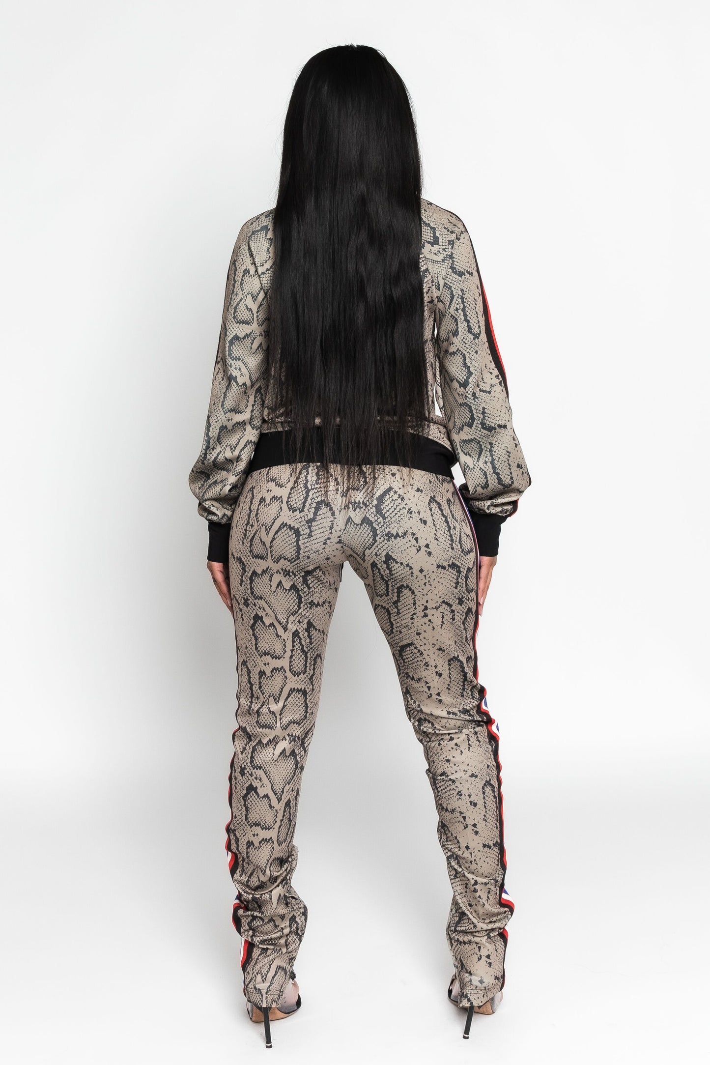 SNAKE SKIN JOGGING SET (BROWN)