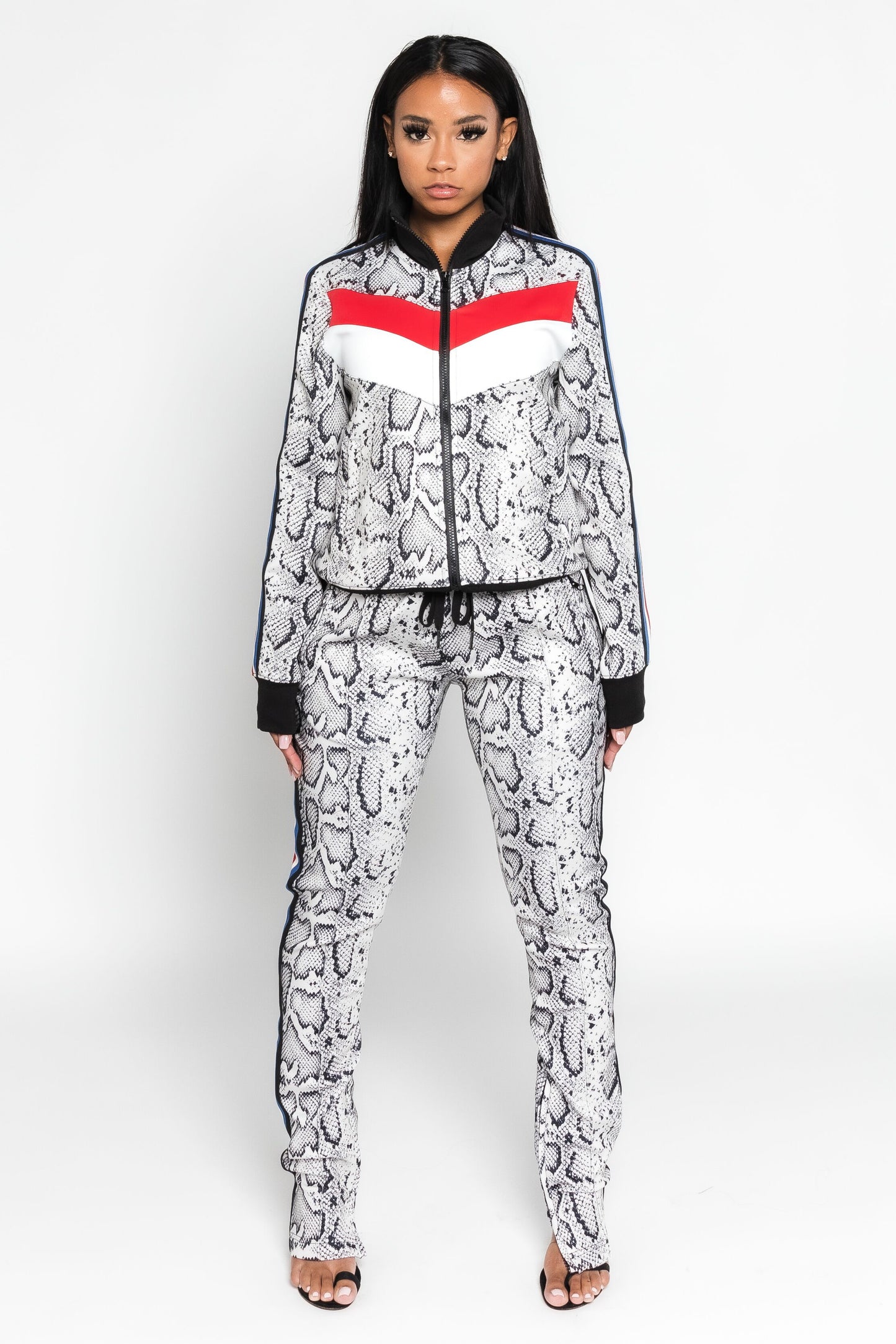 FRONT STRIPED SNAKE SKIN JOGGING SET (WHITE)