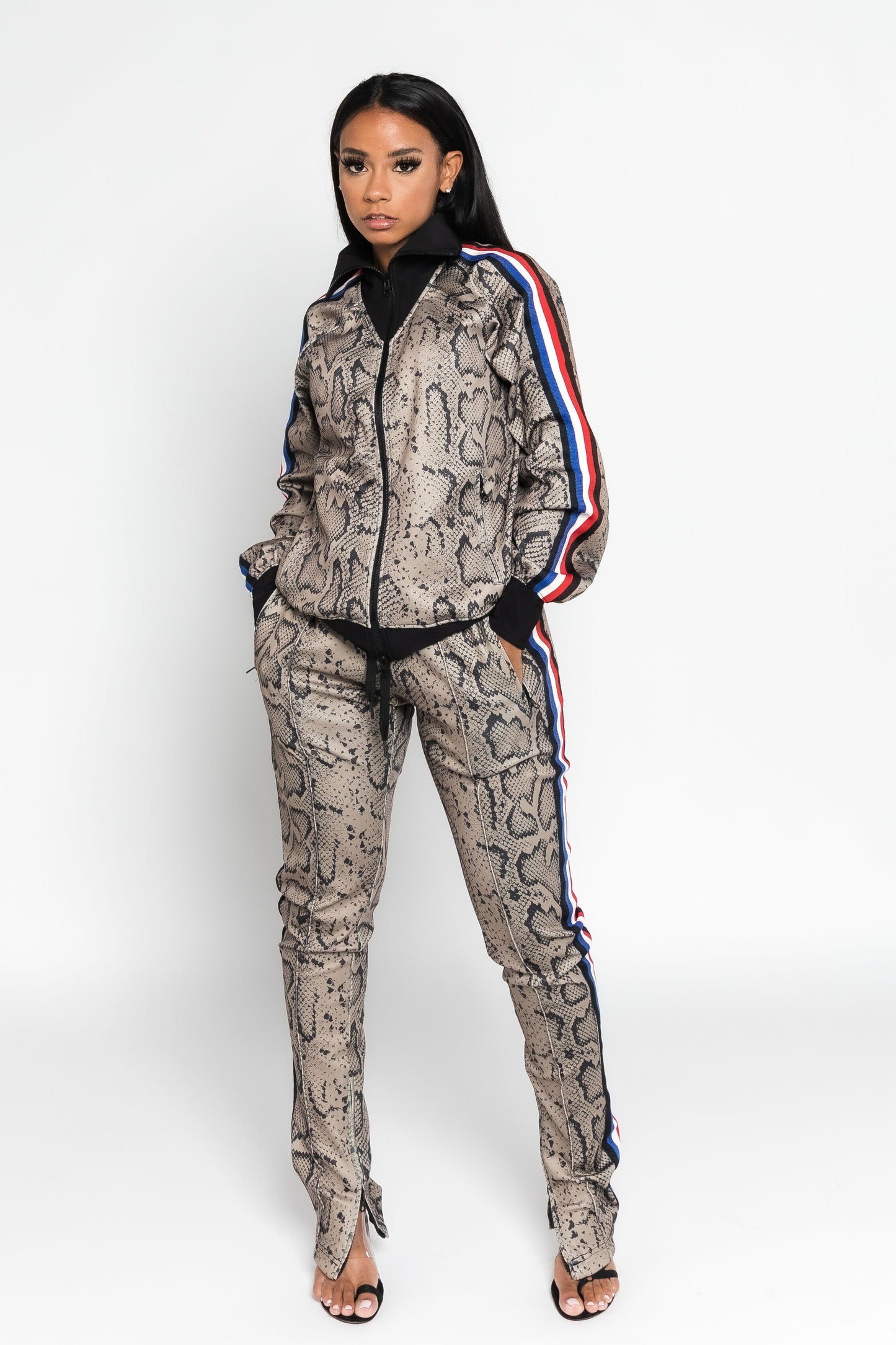 SNAKE SKIN JOGGING SET (BROWN)