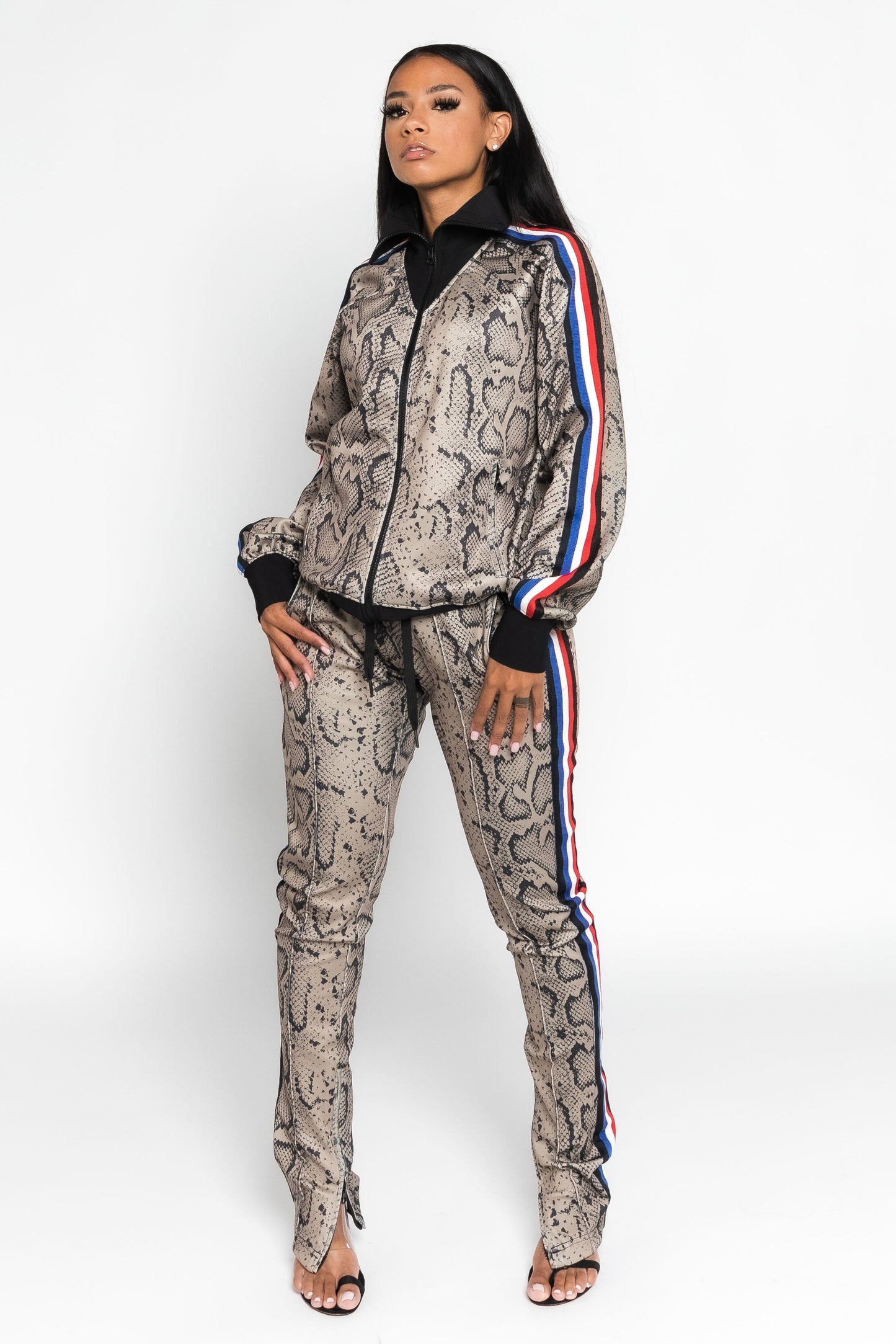 SNAKE SKIN JOGGING SET (BROWN)