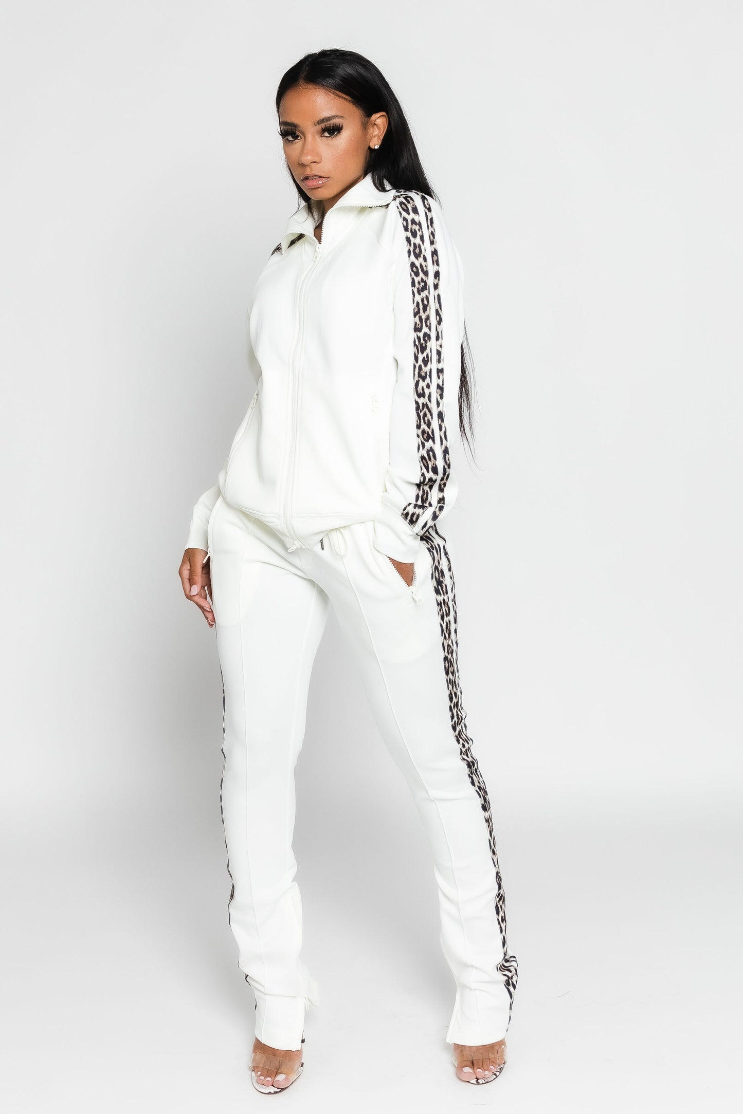 WILD STYLE JOGGING SET (WHITE)