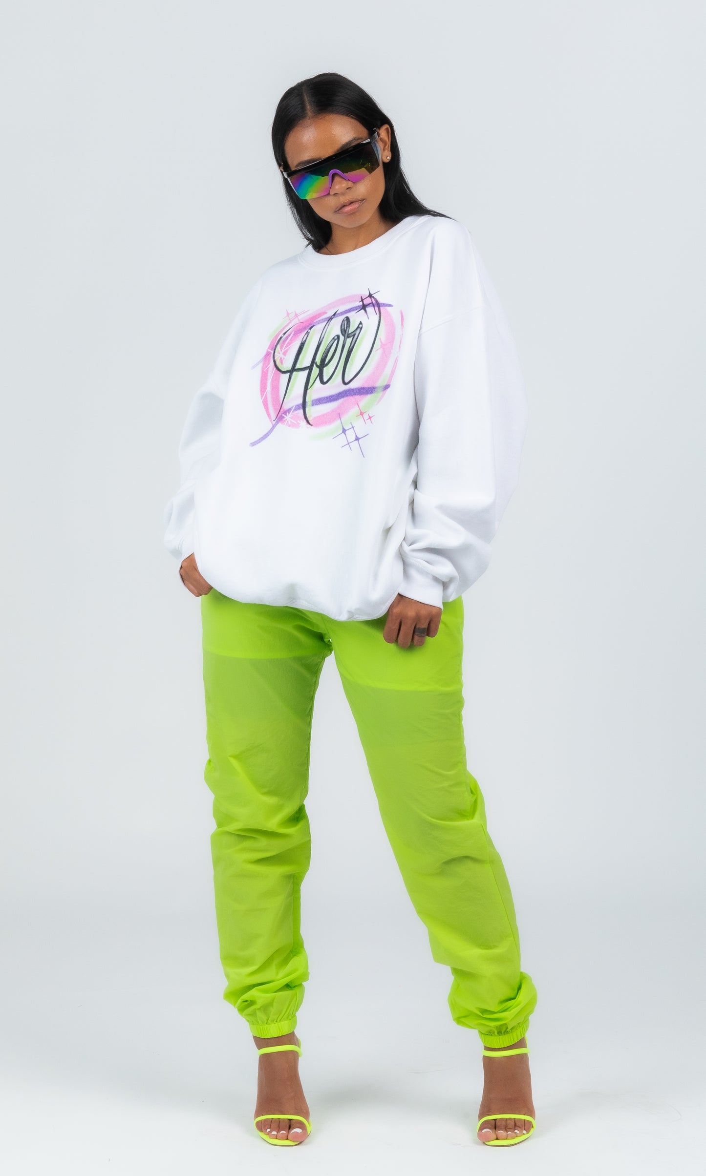 HER AIRBRUSHED SWEATSHIRT