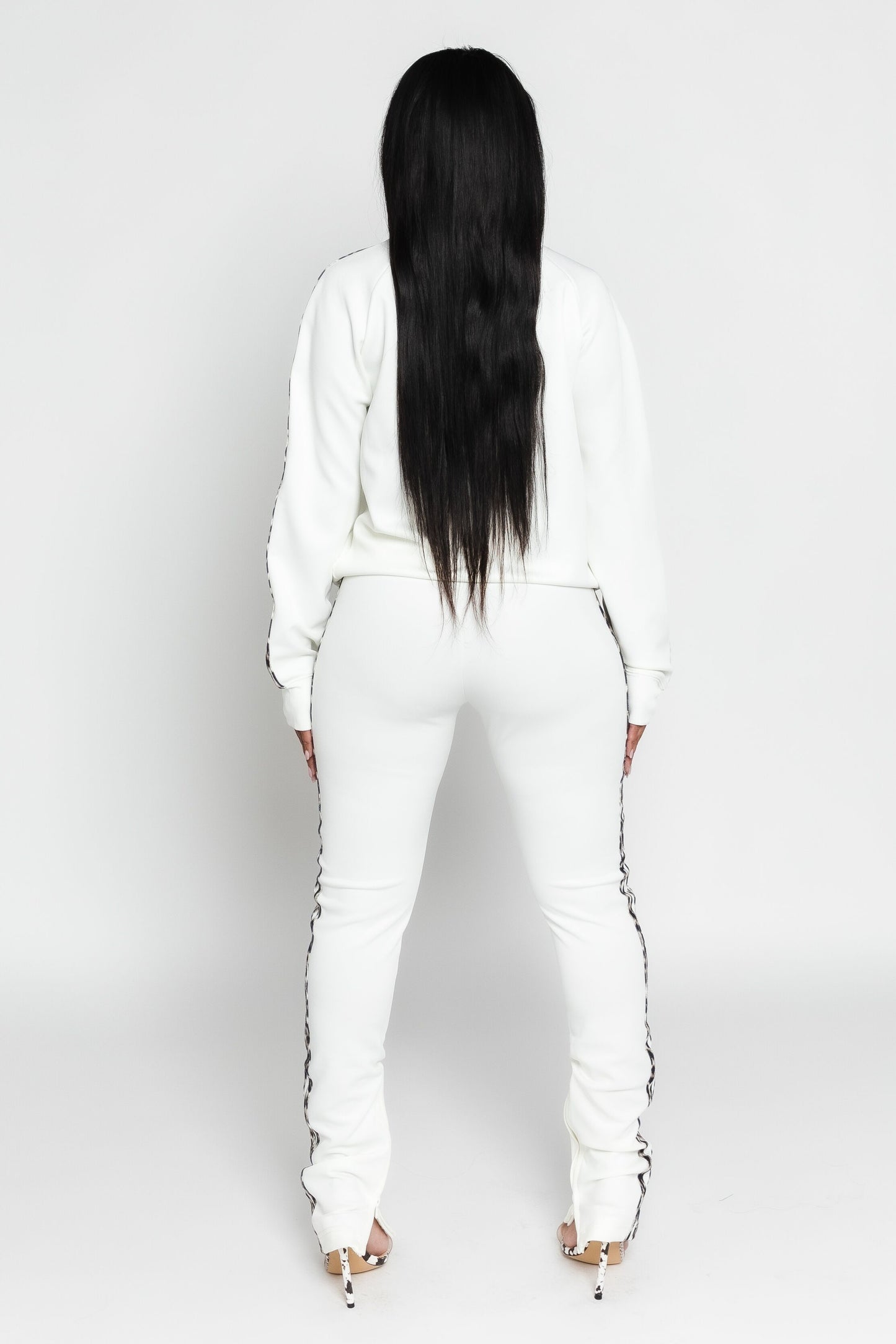 WILD STYLE JOGGING SET (WHITE)