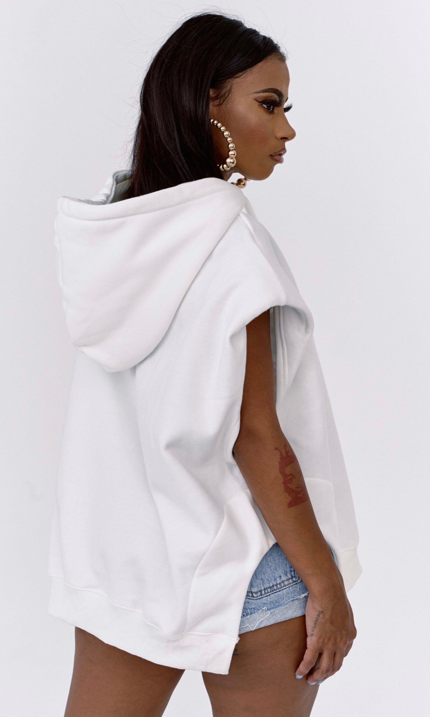 HOODIE (WHITE)