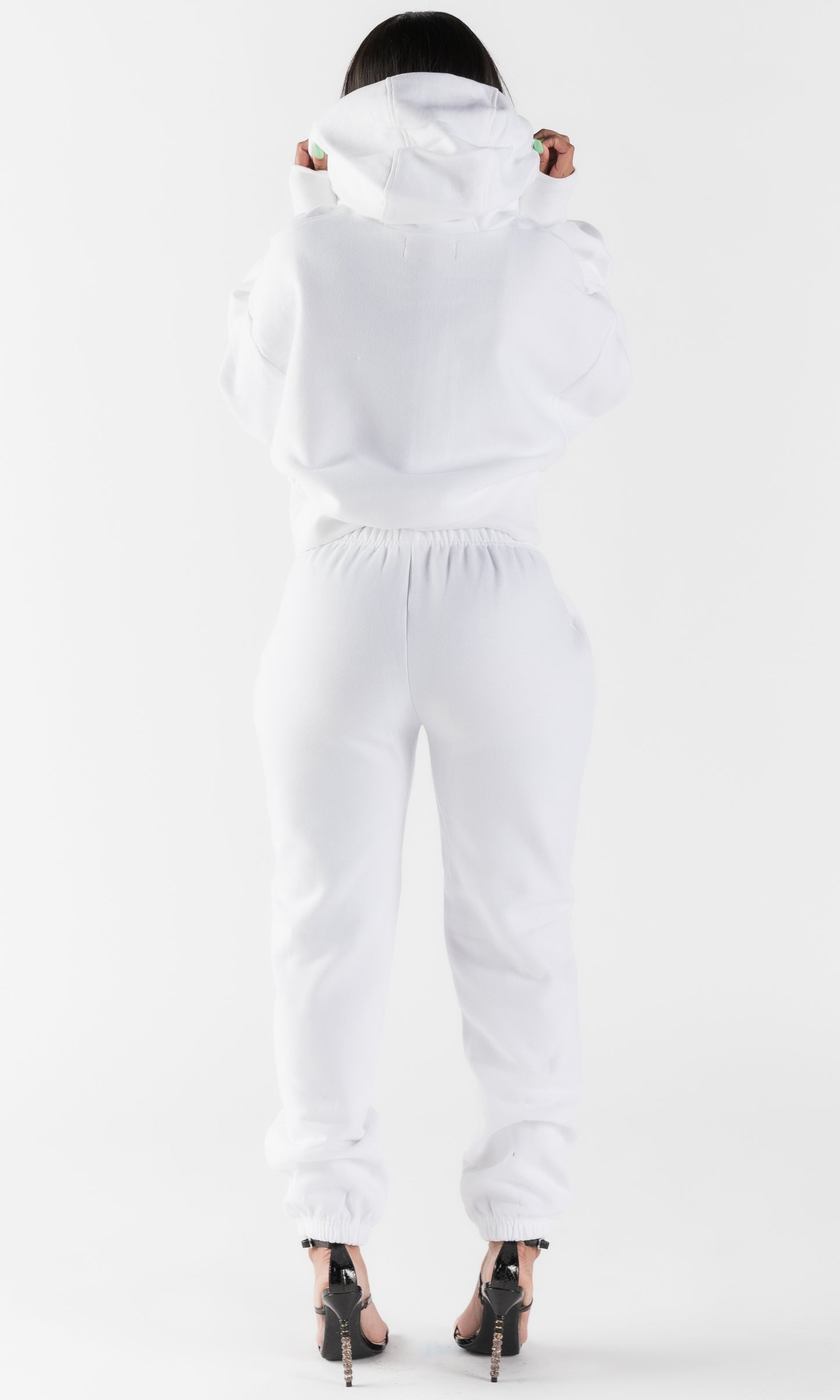 BASICALLY HER JOGGING SET (WHITE)