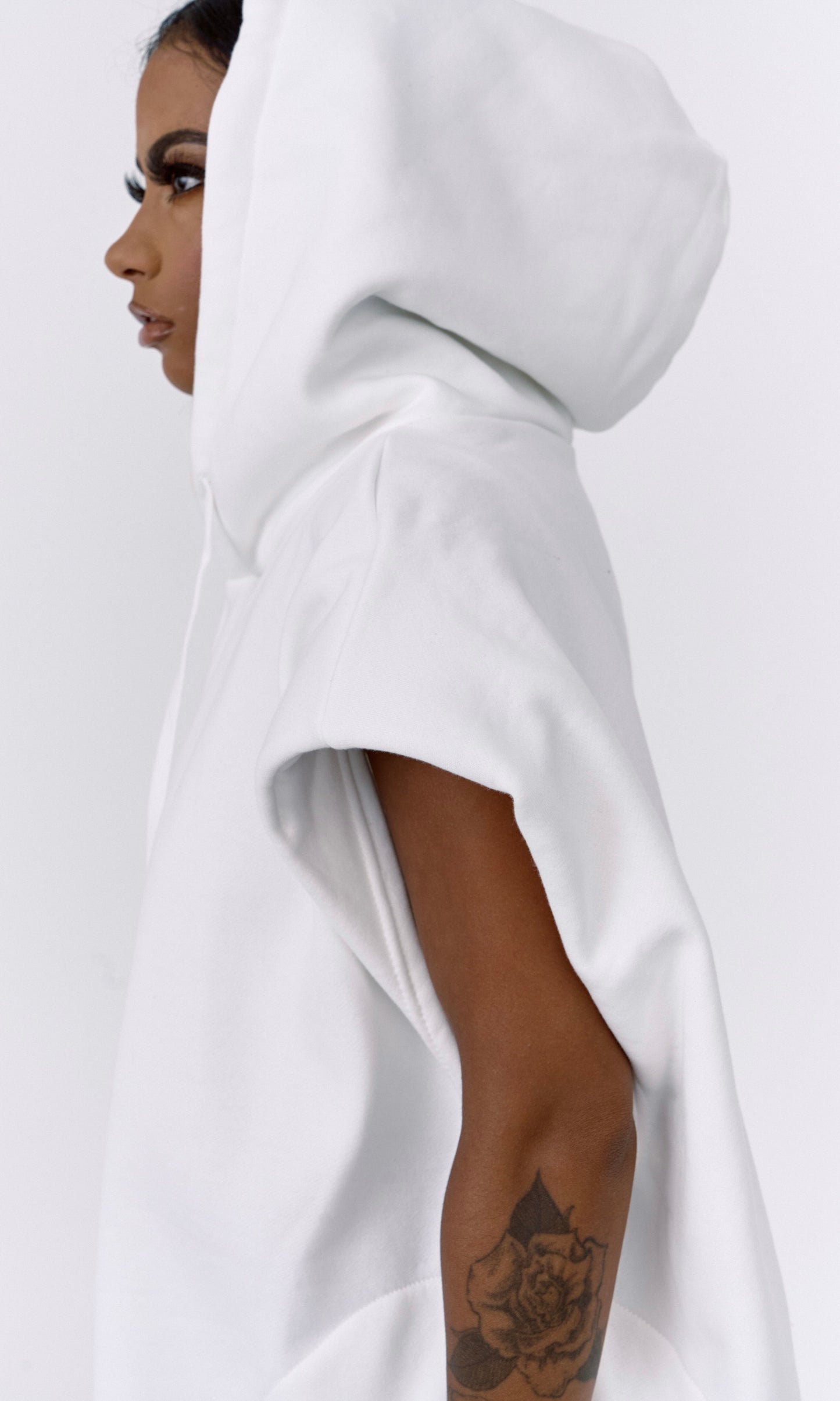 HOODIE (WHITE)