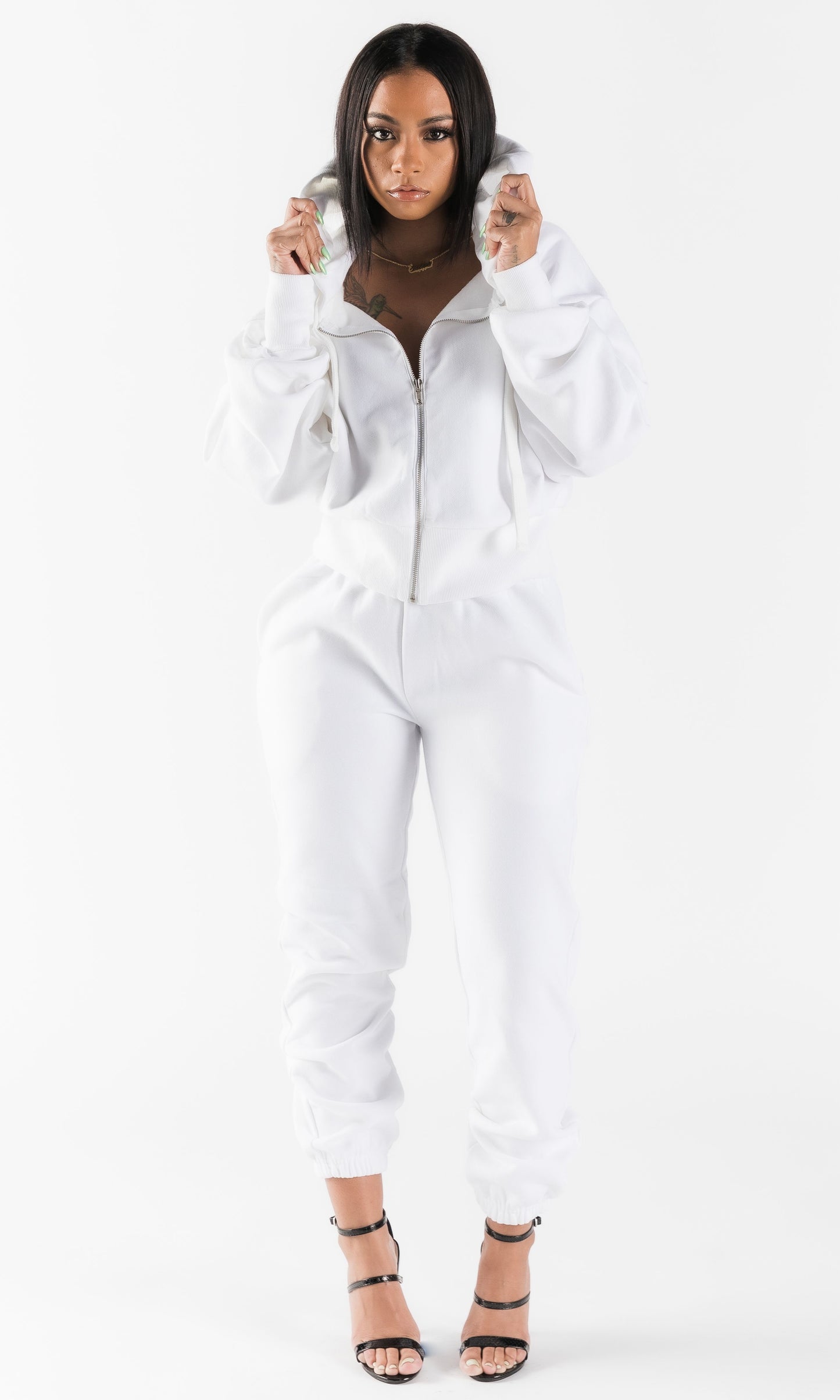 BASICALLY HER JOGGING SET (WHITE)