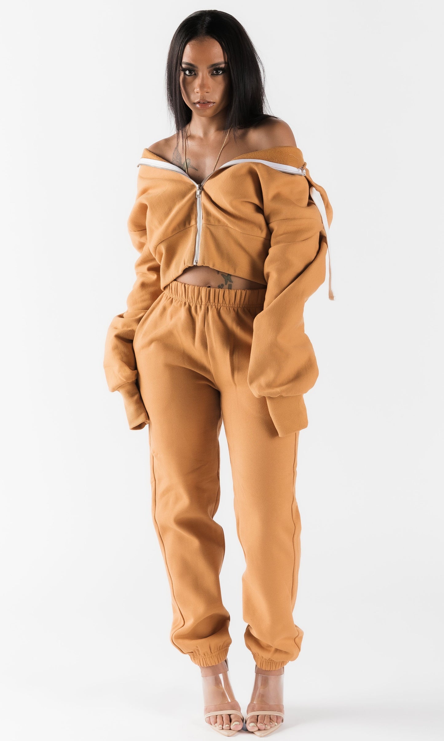 BASICALLY HER JOGGING SET (RUST)