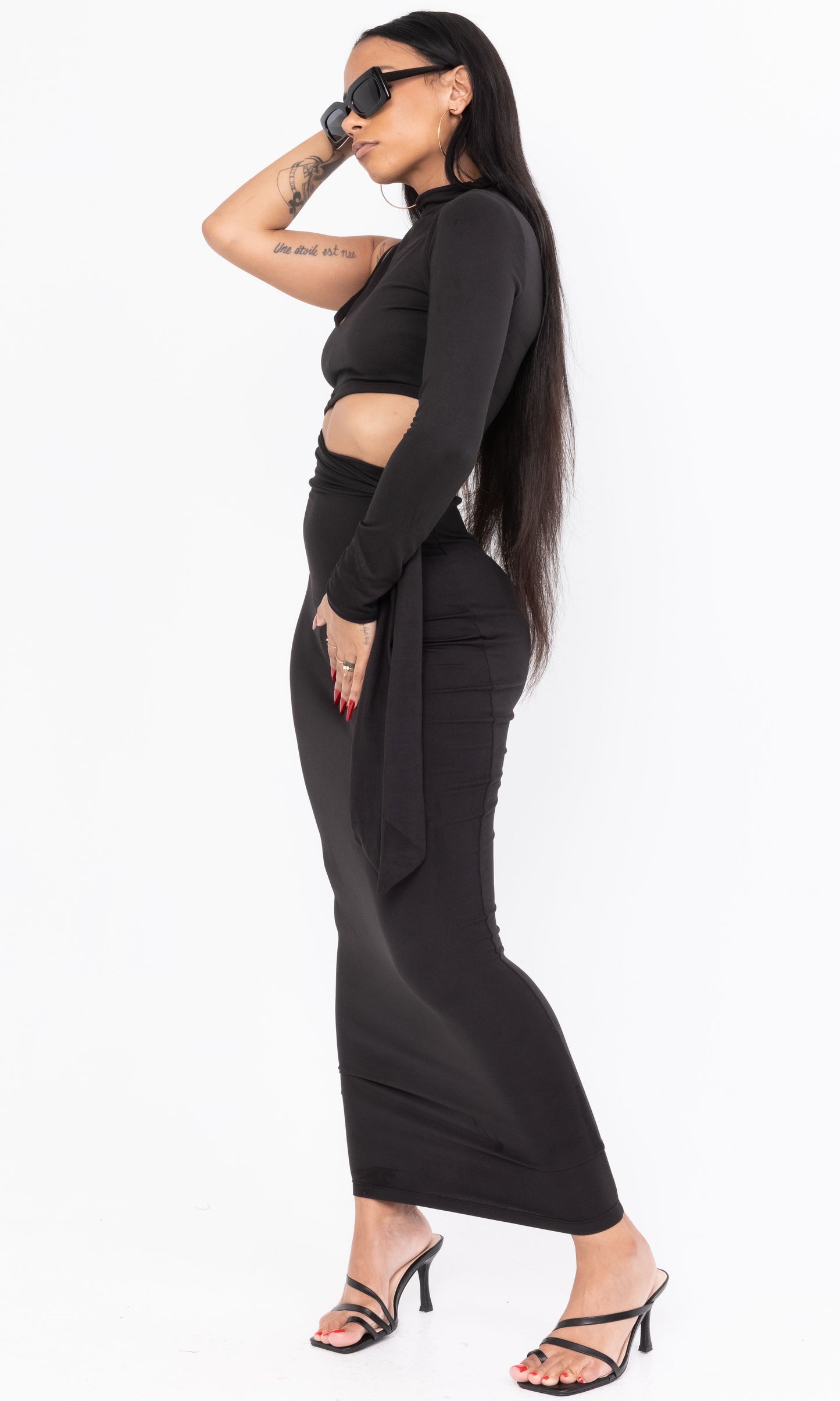 CUT OUT DRESS (BLACK)